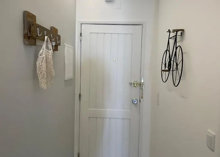 아파트 Modern With Balcony And Direct Access To The Pool 알부페이라